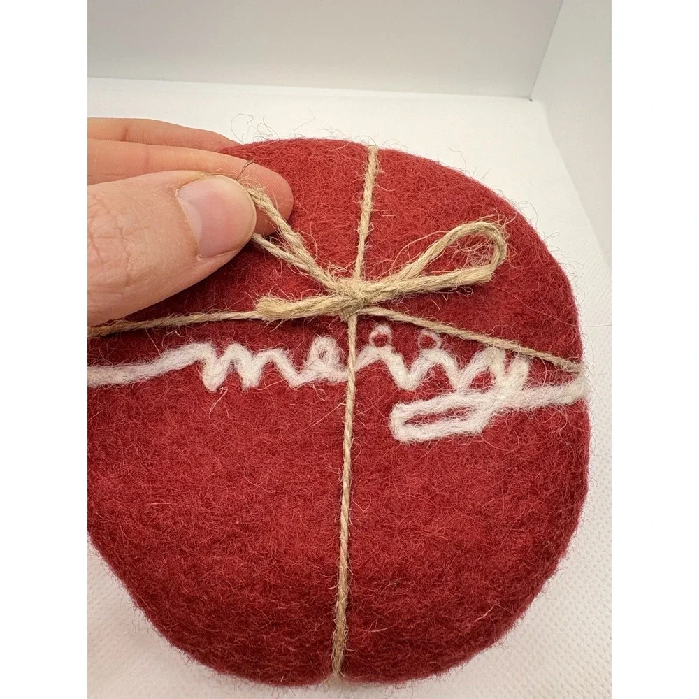 Handmade Red‎ Felt Coasters Set Of 4 Merry Design Wool Felt Round Christmas